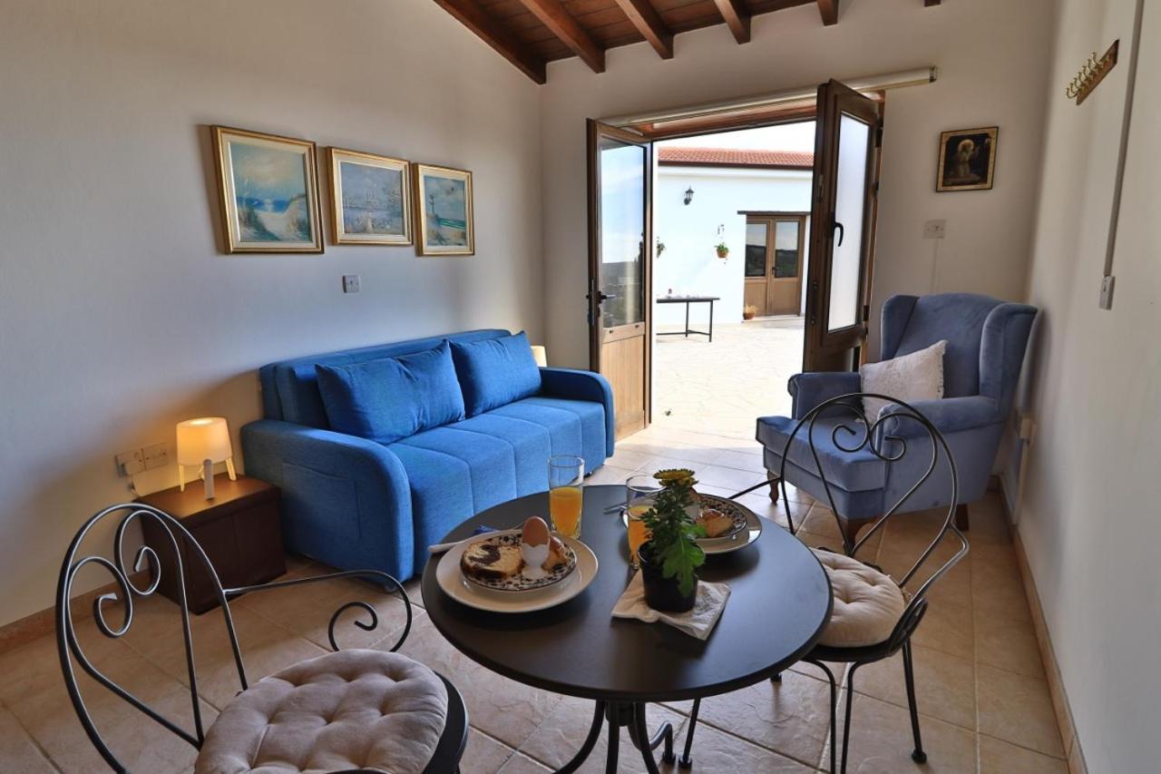 Samareitidos Light Cottage Anaphotia Экстерьер фото